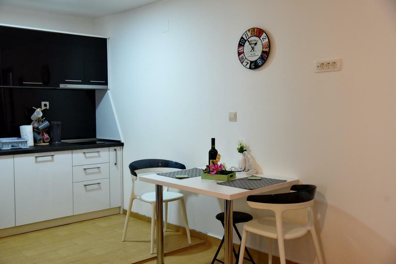 קוטור Lana & Ena Apartments מראה חיצוני תמונה