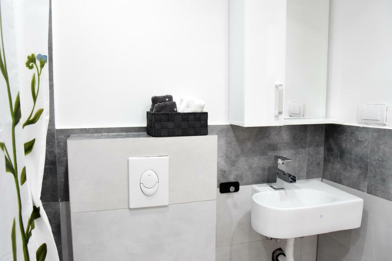 קוטור Lana & Ena Apartments מראה חיצוני תמונה