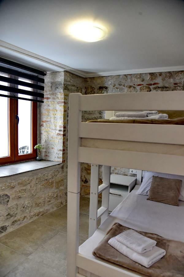 קוטור Lana & Ena Apartments מראה חיצוני תמונה