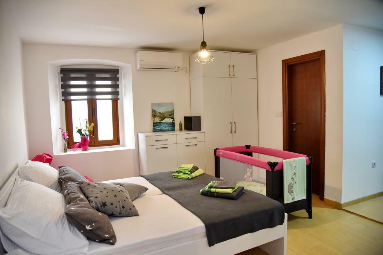 קוטור Lana & Ena Apartments מראה חיצוני תמונה